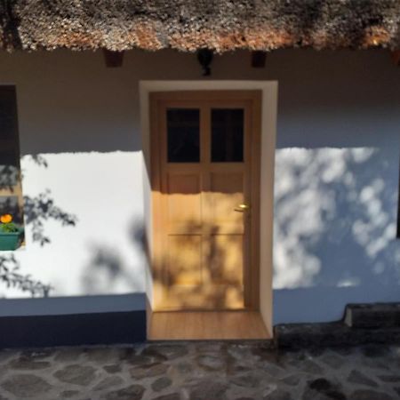 Mézes-Kuckó Apartamento Tihany Exterior foto